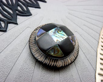 Mother-of-Pearl and Horn Checkerboard Magnetic Brooch | CHESSBOARD | for fastening a vest - KUMKA
