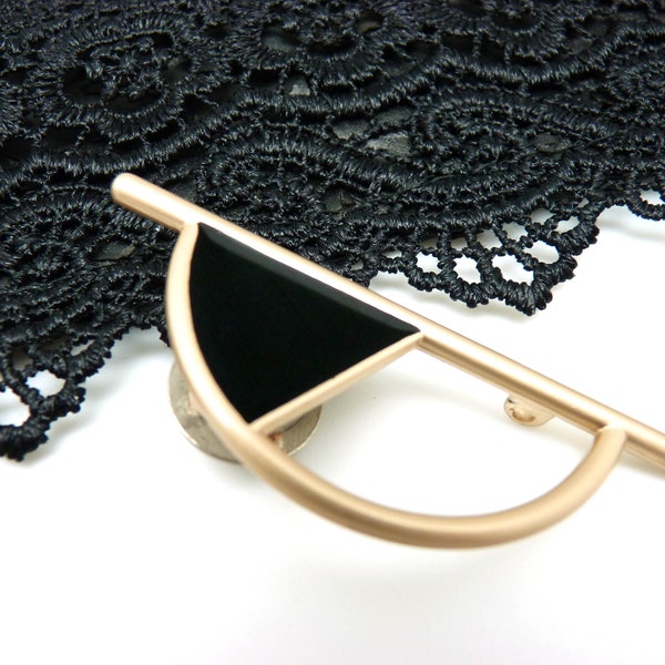 Broche aimantée porte lunette or mat et résiné noire, pour foulard ou pour fermer un décolleté ARTDECO