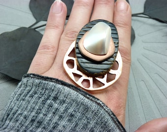Large copper ring metal openwork mother-of-pearl horn XANA adjustable