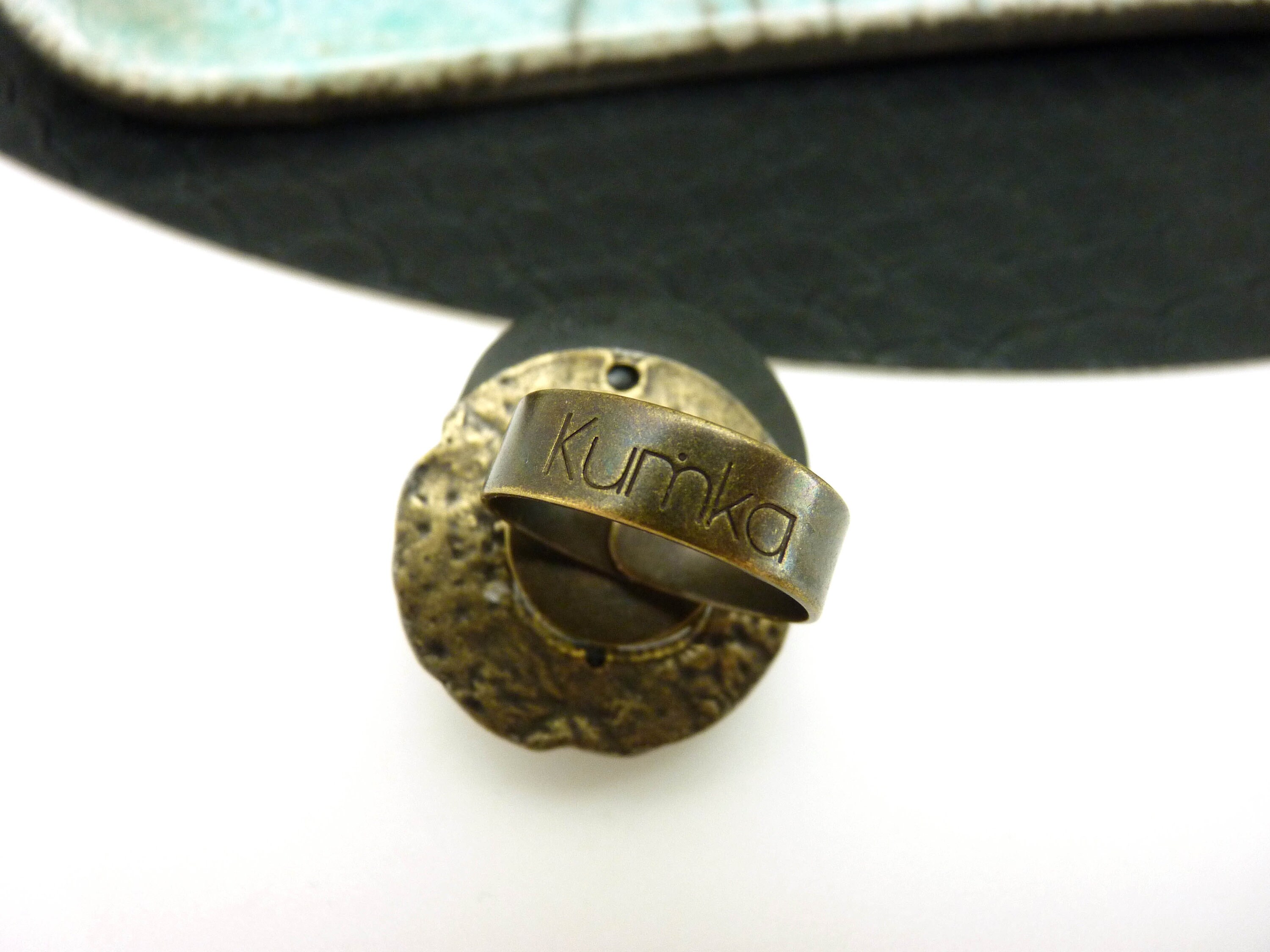 Retro bronze black metal ring and faded blue resin CHARMEL last piece