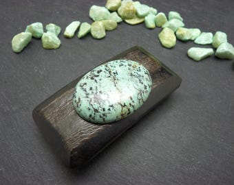 Magnetic brooch with African turquoise stone and horn rectangle, for fastening coats, chunky cardigans, and stoles | TURQUOISE AFRICA | - KUMKA