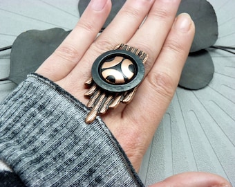 Long copper and black metal ring, graphic design | KIARA COPPER | adjustable - KUMKA
