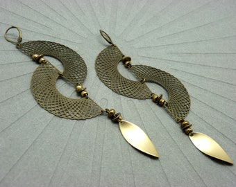 Earrings long art deco, light, bronze and aged gold, graphic, chic, evening MAGDALENE option Clips Best Seller