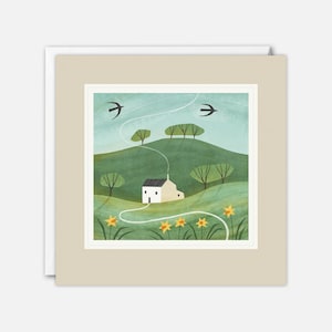 Carte d'art Maison printanière dans les collines par Holly Astle
