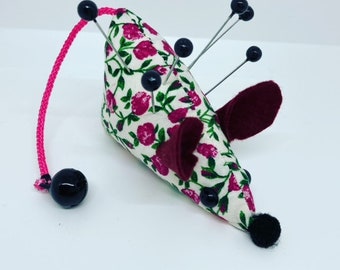 PDF Sewing Pattern for a Mouse Pin Cushion