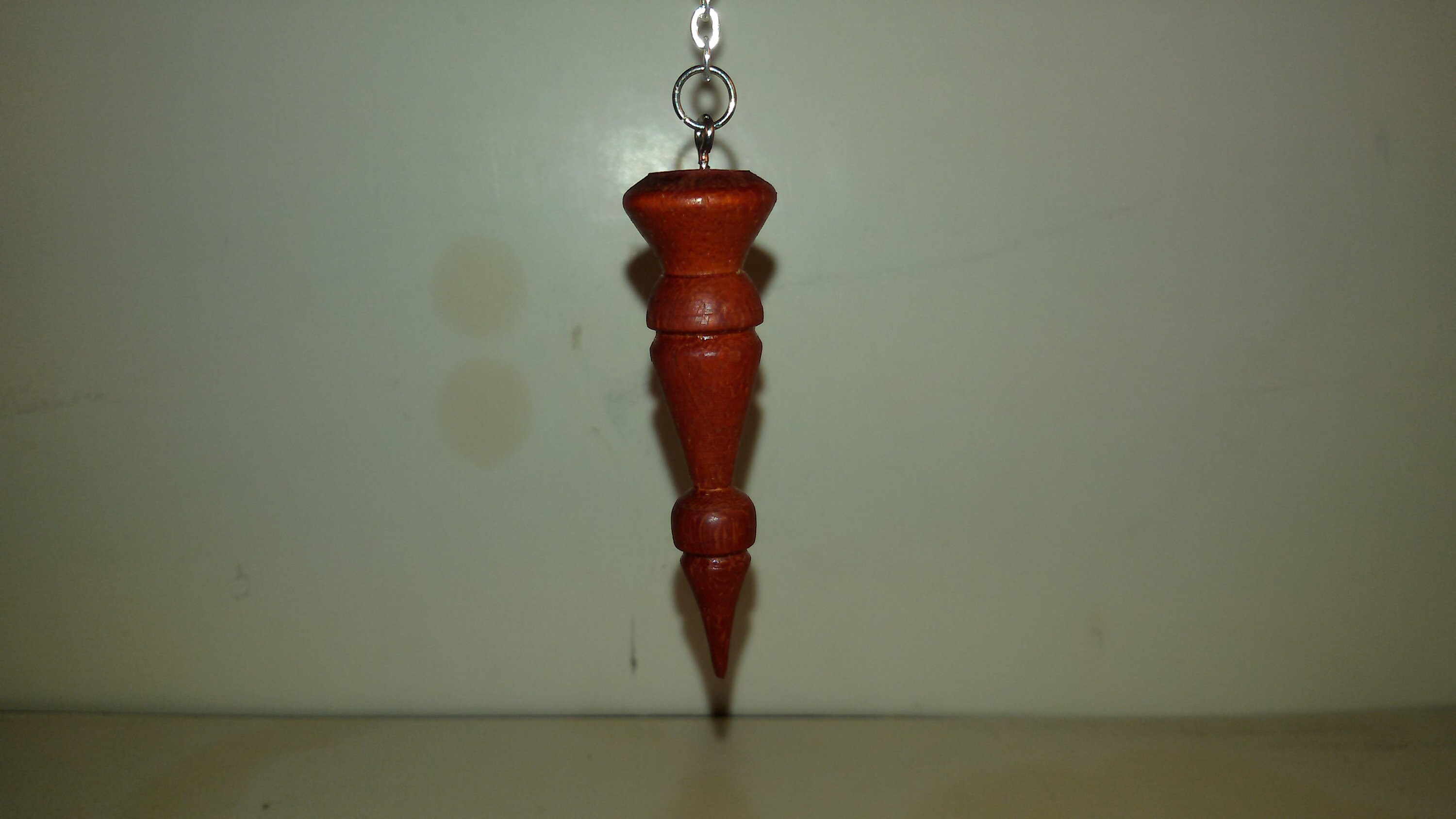 Pendule en Bois de Padouk. Ppadouk1