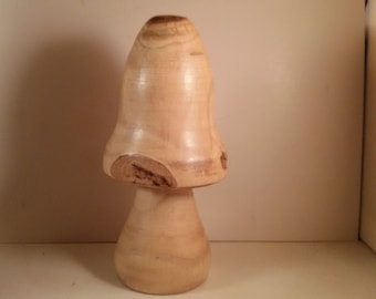 wooden mushroom chlaur1