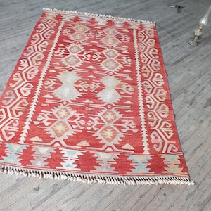 Vintage Turkish Kilim Rug 5x6 approximately