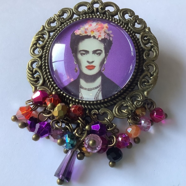 Broche cabochon Frida khalo violine mauve, noir, orangé, rétro vintage, métal bronze, perle rose, violet, orangé tchèques bohème, unique