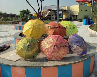 Wholesale Lot Of Indian gold printed  wedding haldi mehndi, decorative umbrellas sun parasol beach sun protection umbrellas for stage decor