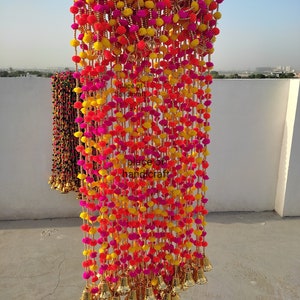 100 pezzi di ghirlande di pompon indiani Torans, spedizione gratuita, ghirlande di pompon multicolori, decorazioni per matrimoni indiani, bellissimi sfondi