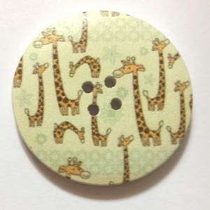 Very large cream buttons, water green buttons, giraffe print button, 4-hole button, 4 cm diameter button, set of 2 buttons