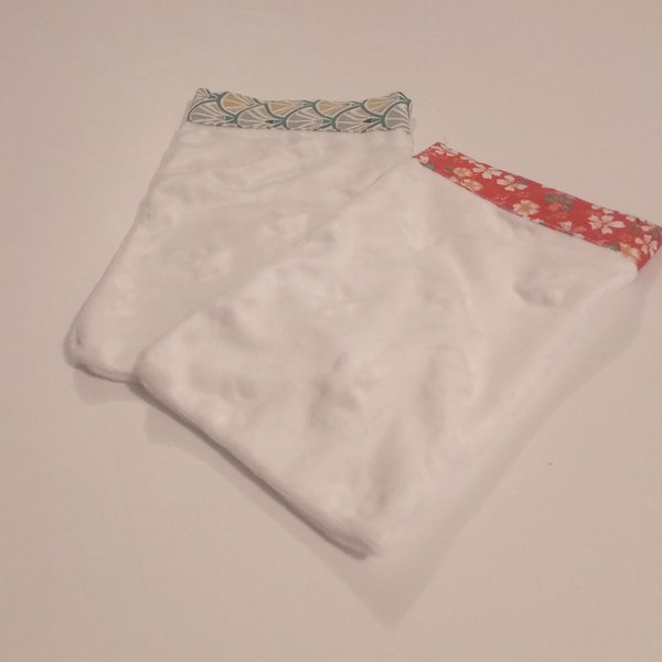 Set of 2 minky makeup remover gloves