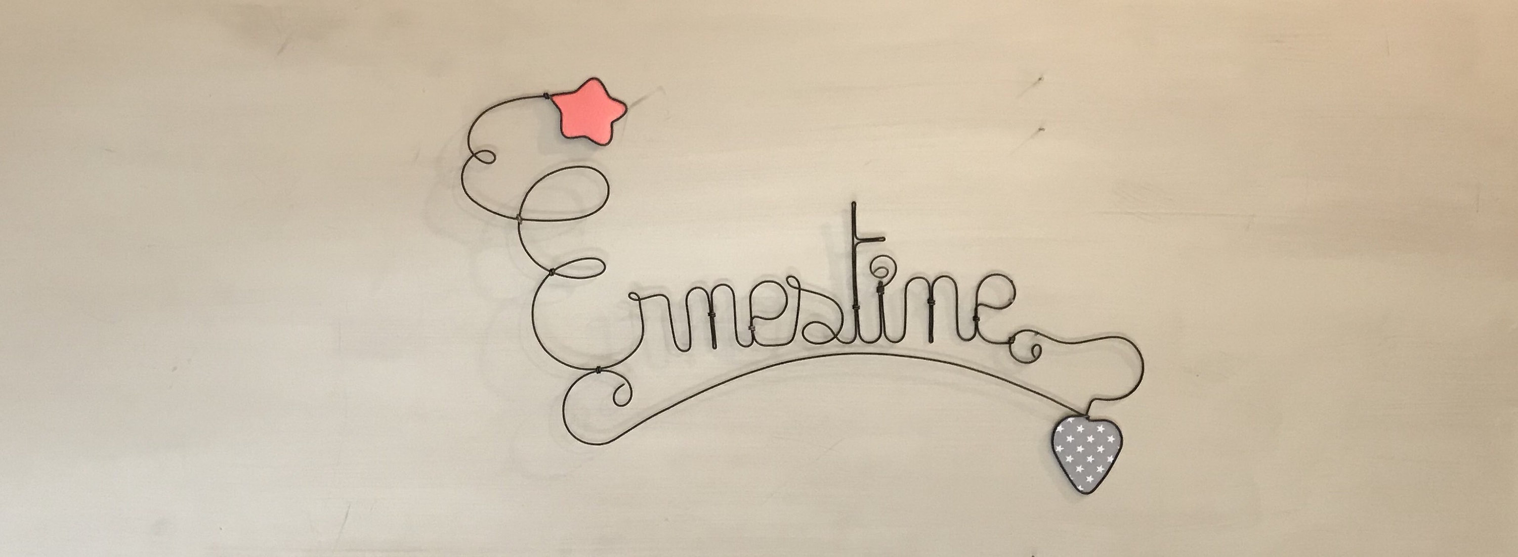 Prénom en Fil de Fer Personnalisable - Étoile et Coeur Décoration Pour Chambre d'enfant Par Chacha D