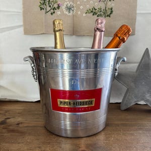 Piper Heidsieck champagne bowl, Marylin edition. French champagne bucket. French ice bucket. Champagne bucket. France.