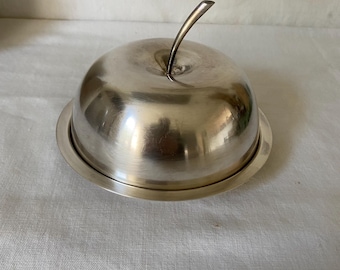 Christofle silver plated apple shaped dish. Caviar serving dish. Butter dish. Vintage pocket emptier. Fleuron France. Silver apple.