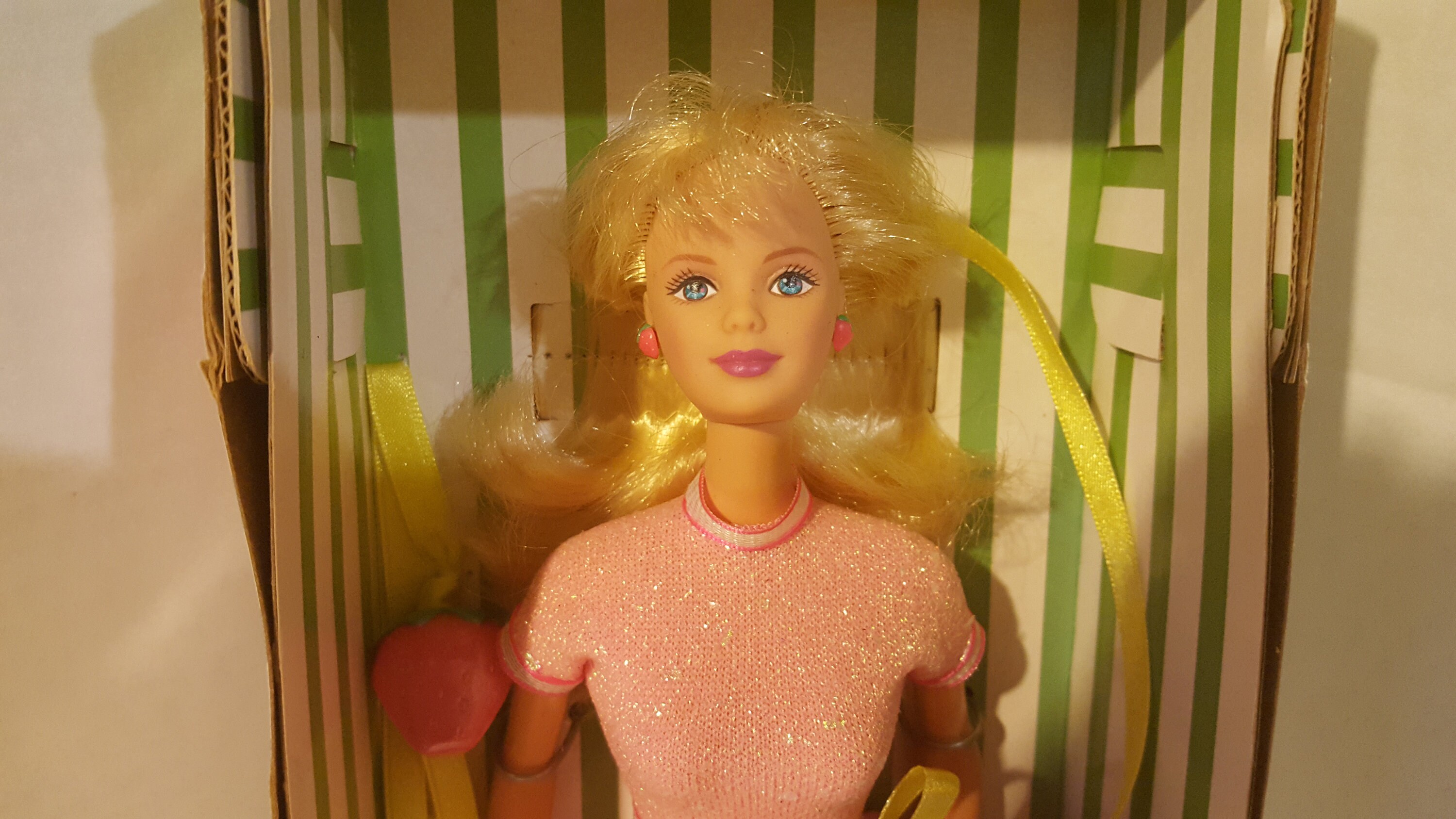 avon strawberry sorbet barbie