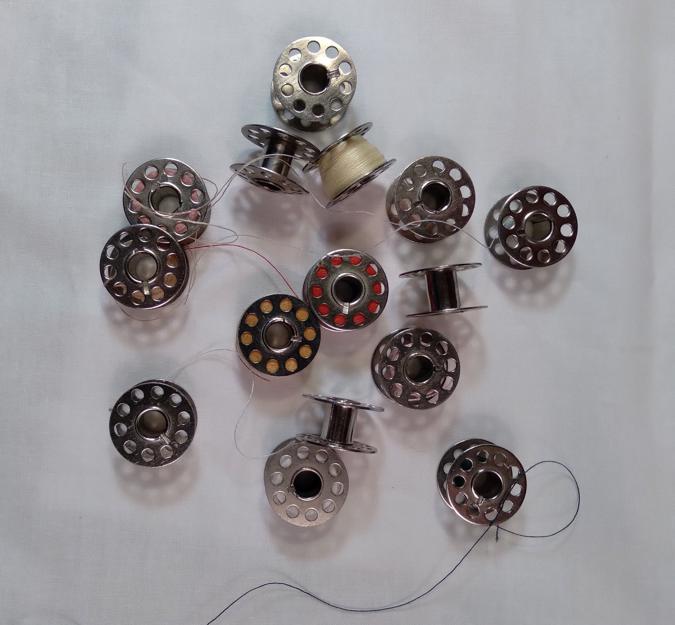 Set of 5 Vintage Metal Bobbins Etsy