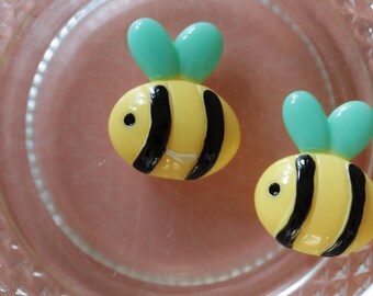 Bee yellow and black cabochon scrapbooking