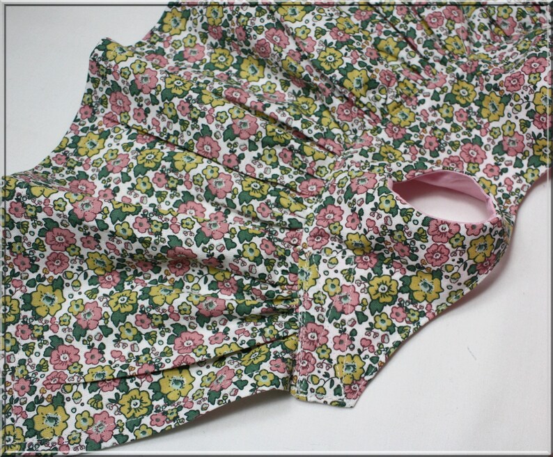 Heart-covering dress and panties for baby 3034 cm