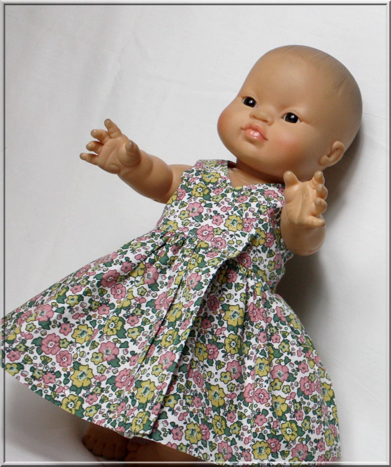 Heart-covering dress and panties for baby 3034 cm