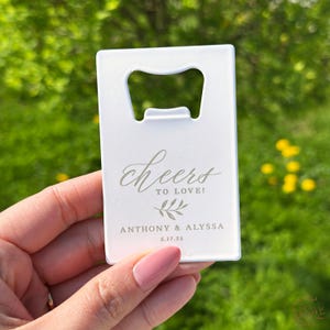 Flesopener huwelijksbedankjes, cheers to Love gepersonaliseerde creditcard flesopener, zilveren, zwart of wit bulk gunsten voor alle evenementen