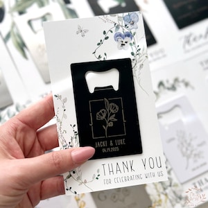 Wildblumen Flaschenöffner Hochzeit Gastgeschenke mit Karte - Personalisierter Flaschenöffner in Kreditkartengröße mit Dankeschön - Weitere Farben erhältlich