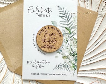 Greenery Cork Guarde el imán de fecha con tarjeta, invitación de boda moderna, favor de boda de viñedo, imán grabado personalizado