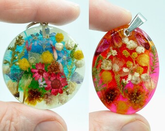 dried flowers pendant // colorful // forget-me-not mimosa roses // yellow white blue red flowers // on blue or red background