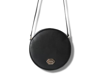 Circle Bag - Runde Handtasche in Coal Black Kork (Schwarz)