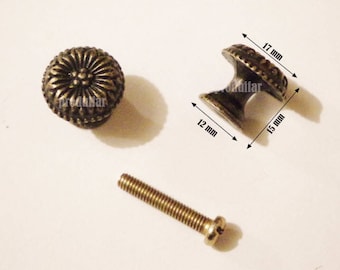 Vintage Chiseled Drawer Knob Handle Set of 6 Pieces For Craft Furniture Chest of Drawers Buffet Secretary Screws included