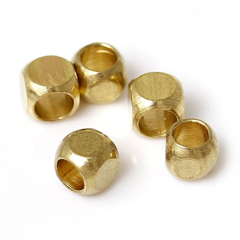 30 Perles Cubes en Métal 3 x 3 mm Trou : 1.5 mm Couleur Or / Doré image 3