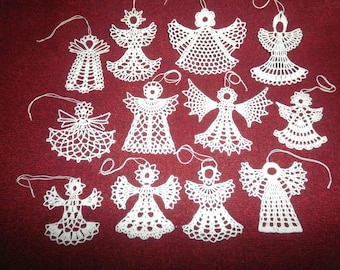 Decorazione Natalizia In Ceramica Caroline's Treasures Fiocchi Di Neve Rossi - 7 Cm Con Corda Oro