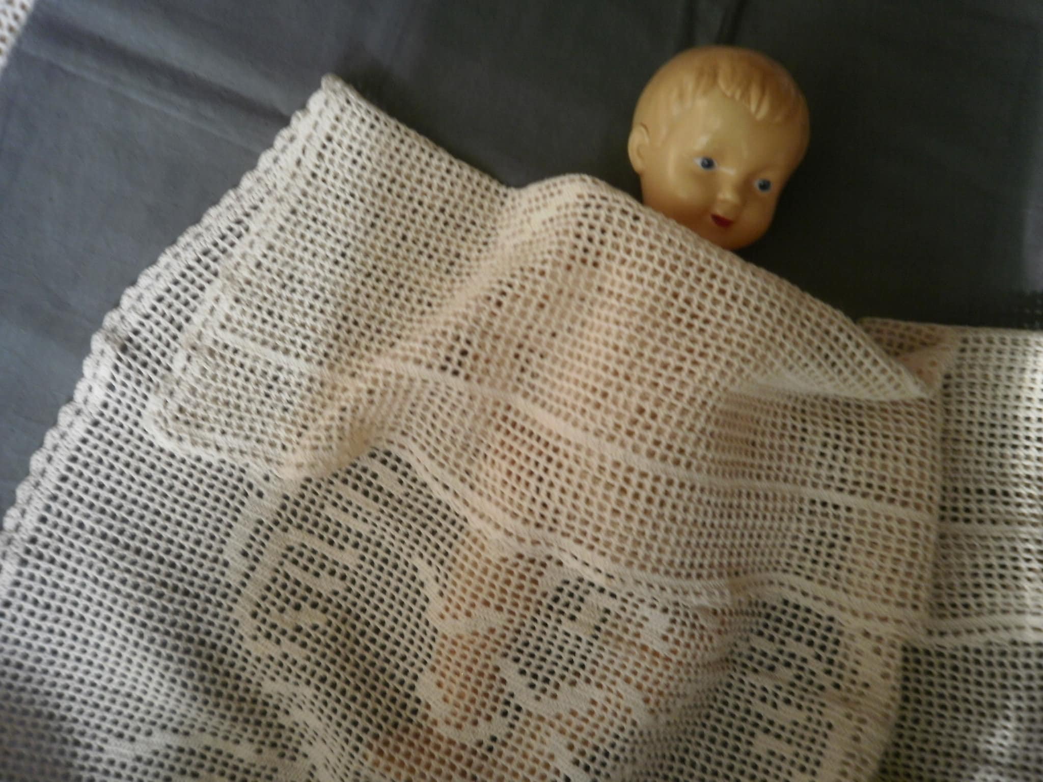 Lace summer small blanket owl's lovers Crochet cotton blanket Light cover on pram ore bed Child&