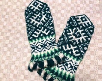 Handmade Wool Mittens, Green Knitted Winter Gloves.