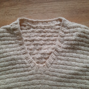 Wool vest 100% woolen vest warm woolen vest warm thick vest white off wool handmade knitwear vintage woolen vest size XL unisex warm vest