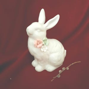 Large white vintage bunny figurine Easter decor beautiful porcelain rabbit figurine bunny knick knacks bunnies collectibles bone china bunny