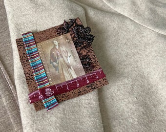 Brooch in "Samurai" fabric, vintage, retro, sepia photo, creation JoeLesBiscottos