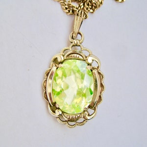 Baroque Vintage gold plated pendant, anna green, uranium glass - with gold plated chain