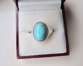 Silver ring with Persian Turquoise. Vintage