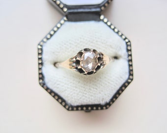 Antique ring, gold 585 set with rose cut diamond.
