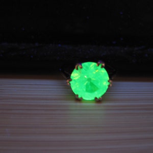 Uranium glass ring Vintage, art deco 40ties silver