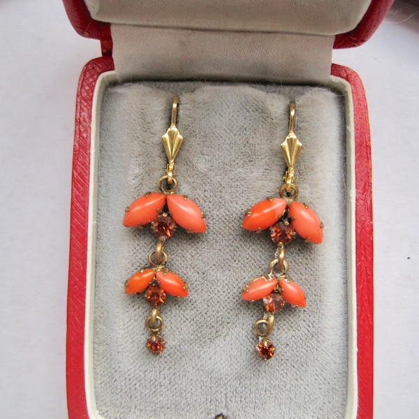 Boucles d'oreilles plaqué argent, faux corail Vintage