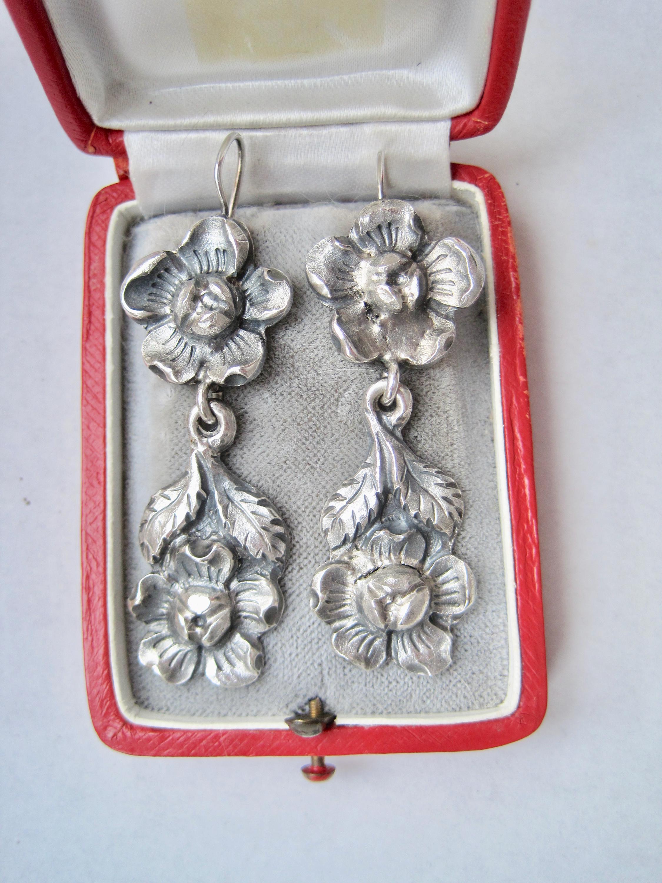 Boucle D'oreille Ancienne En Argent Massif – Style Traditionnel – Occasion