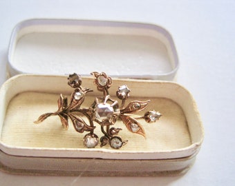 Antique Vintage gold brooch with beautiful rose cut diamonds incl. original box