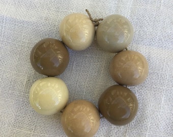 Perles en Céramique Artisanales camaïeu de beige, écru