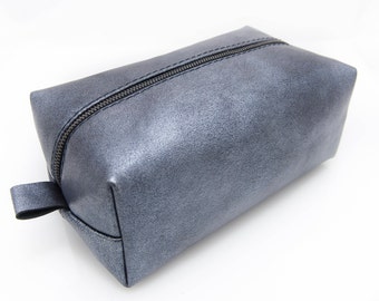Real LEATHER Toiletry case, Handmade Cosmetic bag with Personalization, Metallic Blue, Make up Bag, Leather clutch, Leather make - up bag
