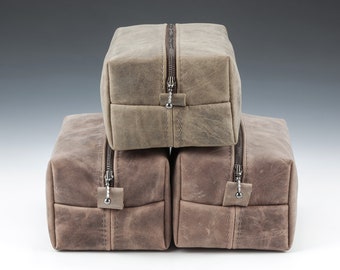 SET de 12 kits Dopp de leather Groomsmen disponibles con personalización, bolsas de tocador Rustic Leater, juego de regalo Groomsmen, bolsa de tocador para hombres