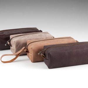 Set of 7, LEATHER Wash Bag - Dopp Kit With Personalised Initials