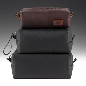 Luxury Black LEATHER Dopp Kit, with free Personalization, Handmade Leather Wash bag, Leather Toiletry Pouch, Gift for men